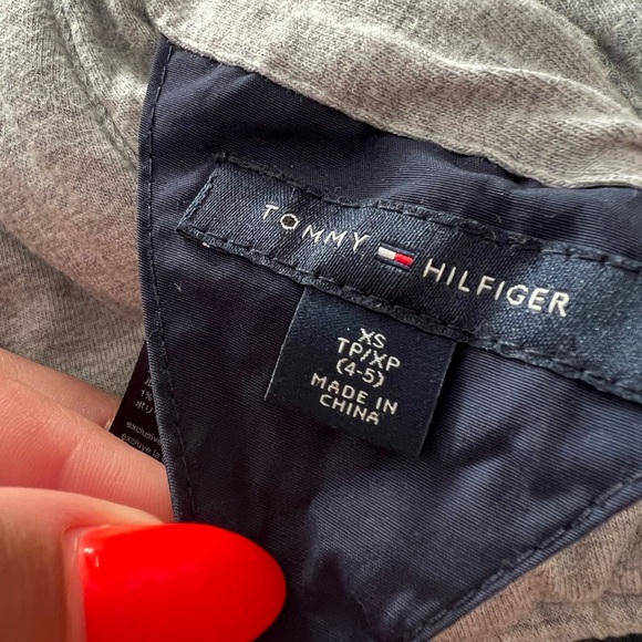 BOYS TOMMY HILFIGER reversible BOMBER JACKET size 4-5 - Picture 4 of 10